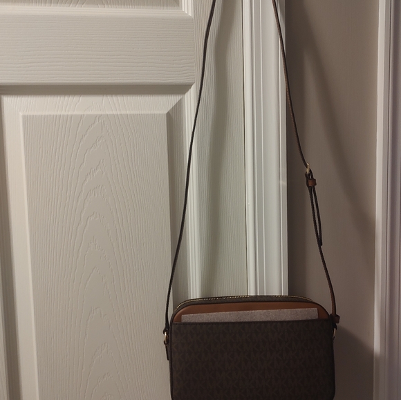 Michael Michael Kors  Crossbody Bag - Picture 4 of 6